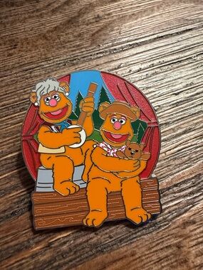 Muppets Park Day Fozzie Country Bears Pin